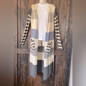 Duster Cardigan Size S Three Birds Nest